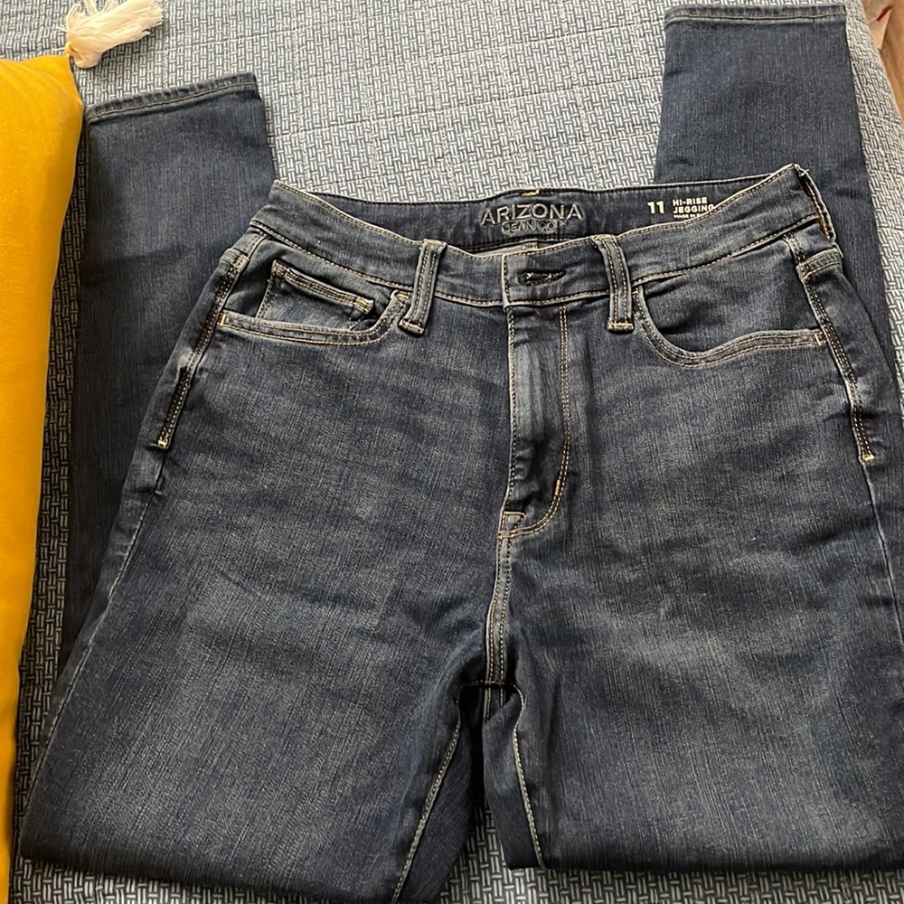 Hi-rise jeggings